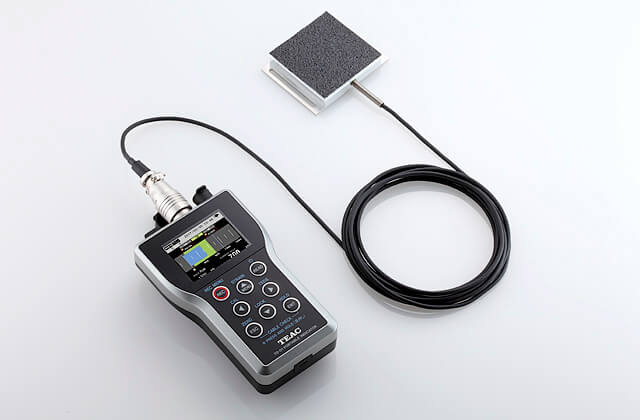 TD-01 portable indicator and testing device with TC-PF(T) dedicated strain-gauge load cell for measuring pedal forces | TEAC